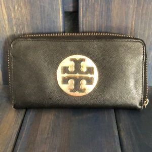 Tory Burch Robinson zip continental wallet
